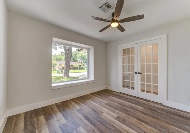 Photo 4 of Single family home for sale at 5914 Hewitt Dr, Houston, TX 77092 | MLS# 91369639 | Listing updated on 2026-07-08