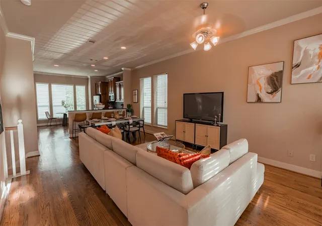 Photo 3 of Sale Pending at 2354 Bastrop St, Houston, TX 77004 | MLS# 51758838 | Listing updated on 2026-09-18