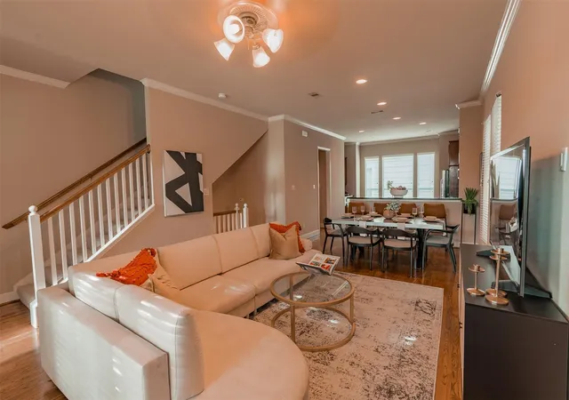 Photo 4 of Sale Pending at 2354 Bastrop St, Houston, TX 77004 | MLS# 51758838 | Listing updated on 2026-09-18