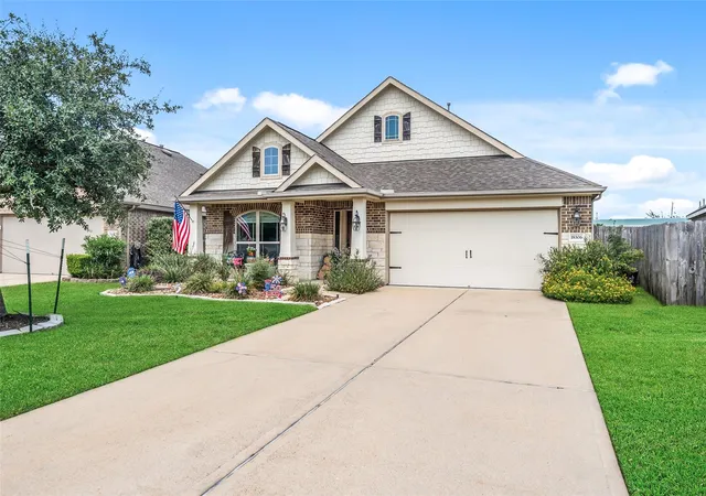 Photo 3 of Single family home for sale at 18306 Tacoma Ridge Dr, Tomball, TX 77377 | MLS# 45987140 | Listing updated on 2026-09-22