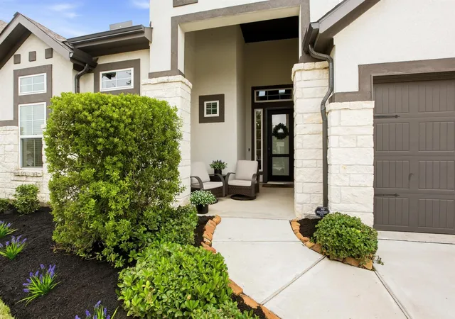 Photo 3 of Sale Pending at 30710 Green Acres Ct, Brookshire, TX 77423 | MLS# 89932721 | Listing updated on 2026-08-29