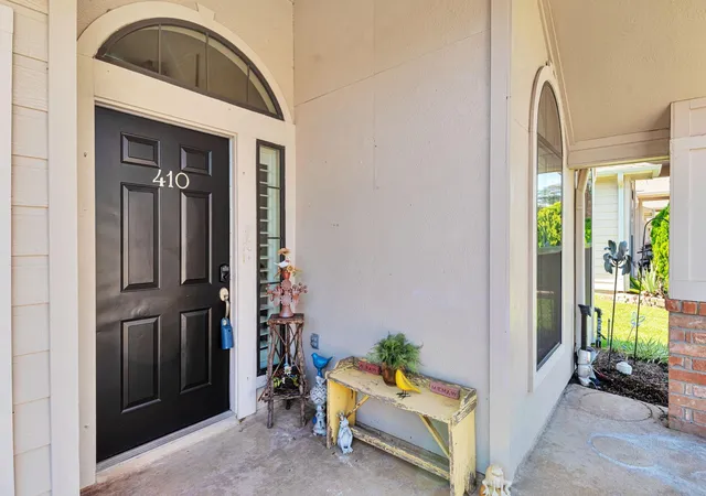 Photo 2 of Townhouse for sale at 12503 Ravensway Ctr Dr #410, Cypress, TX 77429 | MLS# 21220493 | Listing updated on 2026-09-21