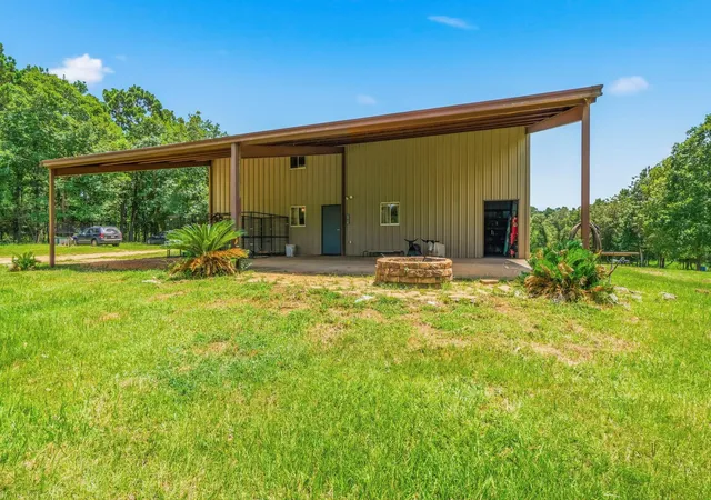 5th image of 1239 Tony Peebles Rd, Livingston, TX 77351 | MLS# 47261677