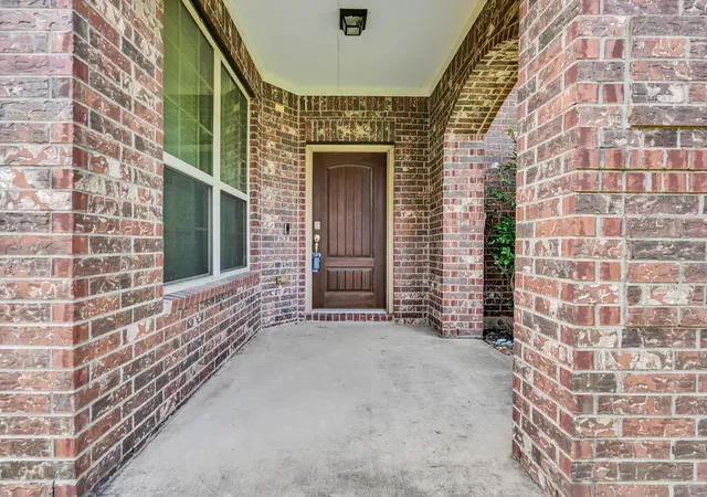 2nd image of 6864 Juniper Arbor Ln, Dickinson, TX 77539 | MLS# 18939710