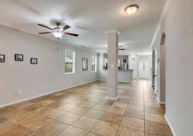 Photo 2 of Single family home for sale at 6864 Juniper Arbor Ln, Dickinson, TX 77539 | MLS# 18939710 | Listing updated on 2026-08-19