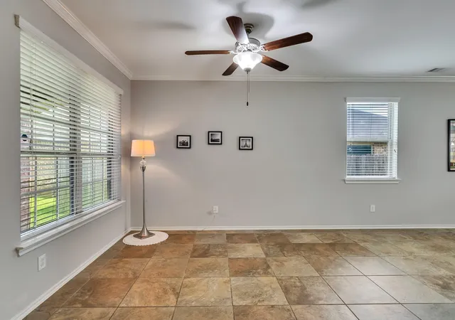 Photo 3 of Single family home for sale at 6864 Juniper Arbor Ln, Dickinson, TX 77539 | MLS# 18939710 | Listing updated on 2026-08-19
