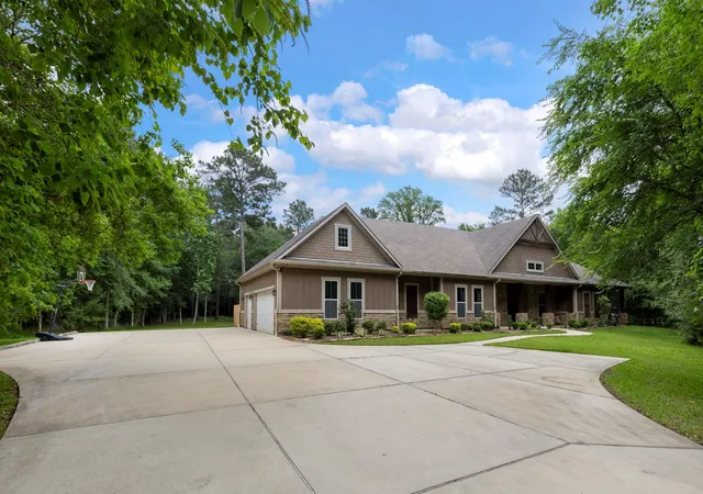 3rd image of 9018 Diamante Dr, Magnolia, TX 77354 | MLS# 83010285