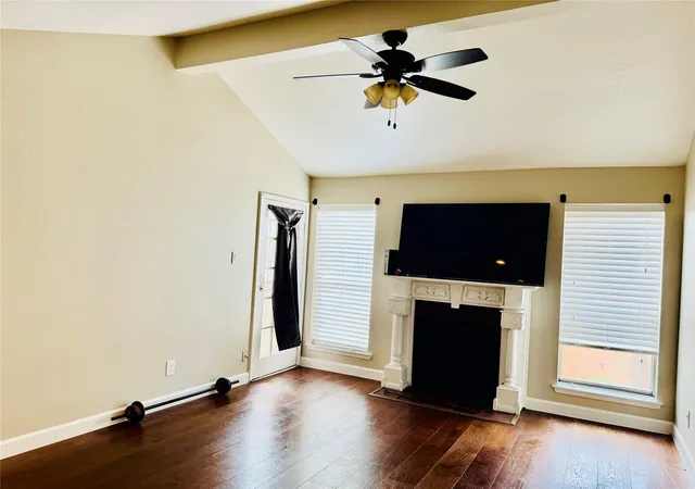 5th image of 10202 Forum Park Dr #242, Houston, TX 77036 | MLS# 57596604