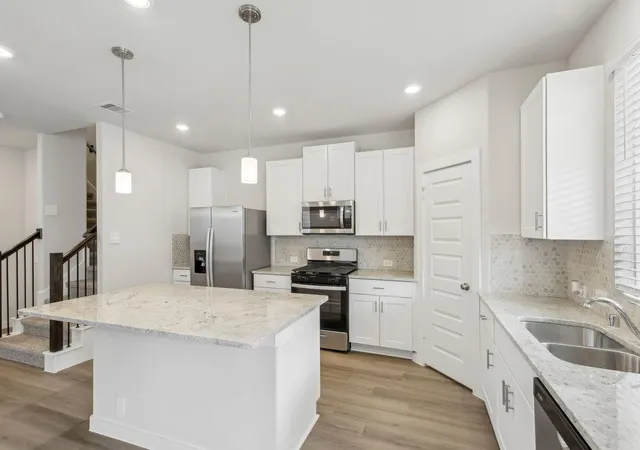 2nd image of 2206 Blue Heron Dr, Kemah, TX 77565 | MLS# 60911457