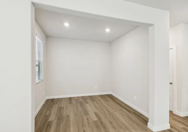5th image of 2206 Blue Heron Dr, Kemah, TX 77565 | MLS# 60911457