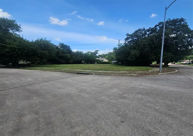 Photo 2 of Land for sale at 6653 Winton St, Houston, TX 77021 | MLS# 56199538 | Listing updated on 2026-07-11