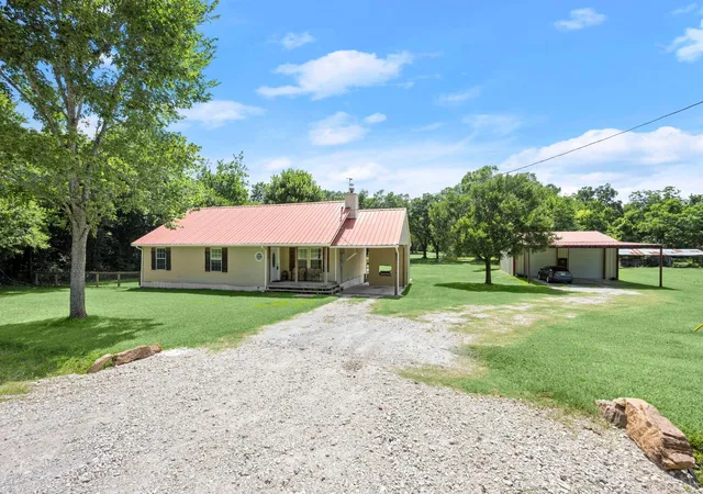 Photo 1 of Single family home for sale at 5298 Cir View, Montgomery, TX 77316 | MLS# 11066300 | Listing updated on 2026-09-08