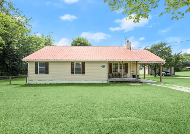 Photo 3 of Single family home for sale at 5298 Cir View, Montgomery, TX 77316 | MLS# 11066300 | Listing updated on 2026-09-08