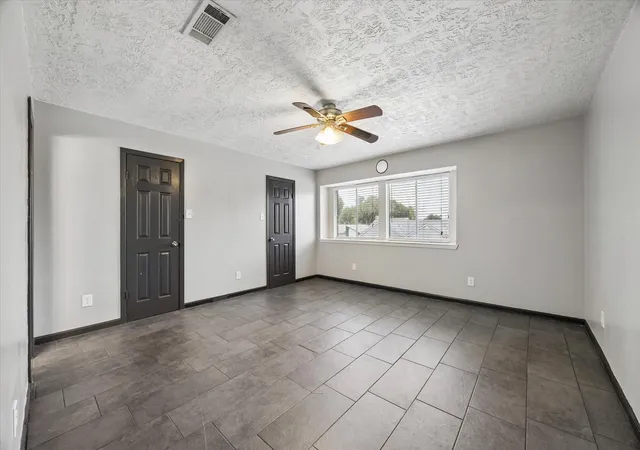 Photo 4 of Single family home for sale at 10842 Mesquite Dr, La Porte, TX 77571 | MLS# 92385632 | Listing updated on 2026-08-31