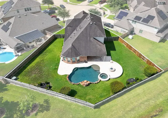 1st image of 1303 Ownby Ct, Pearland, TX 77581 | MLS# 10325349