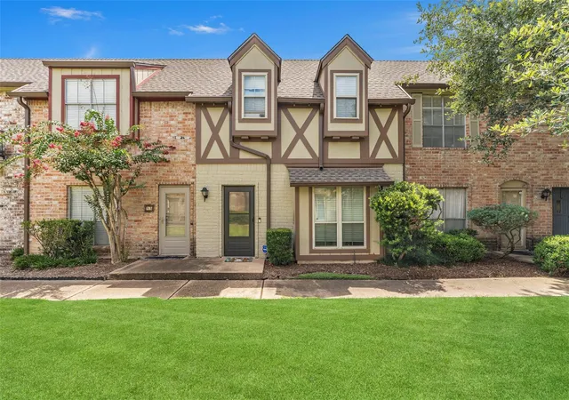 1st image of 14723 Barryknoll Ln #99, Houston, TX 77079 | MLS# 16618571