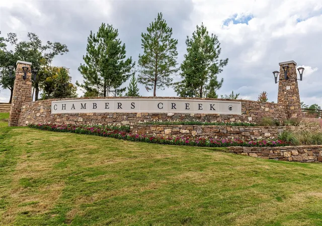 2nd image of 10035 Chester Rough Dr, Willis, TX 77318 | MLS# 16118495