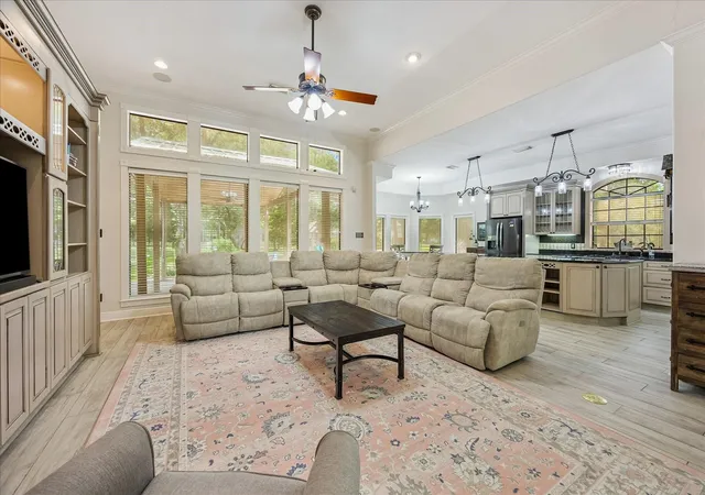 Photo 4 of Single family home for sale at 4803 County Rd 197, Alvin, TX 77511 | MLS# 19225503 | Listing updated on 2026-08-02