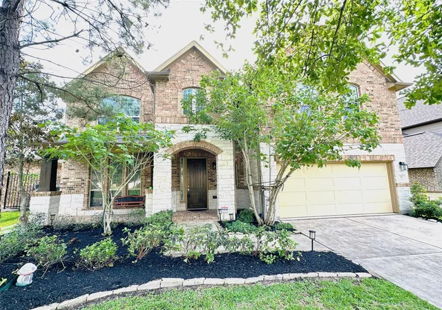 Homes for sale in Tomball, TX | 35 N Wheatleigh Dr, Tomball, TX 77375 | MLS# 88901033
