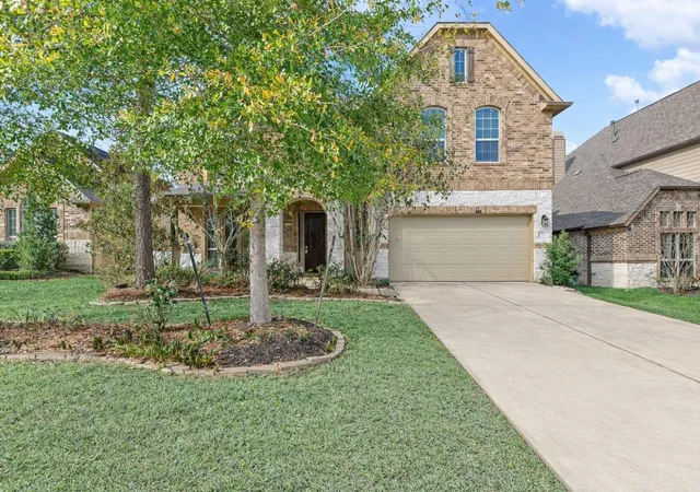 Homes for sale in Tomball, TX | 35 N Wheatleigh Dr, Tomball, TX 77375 | MLS# 88901033