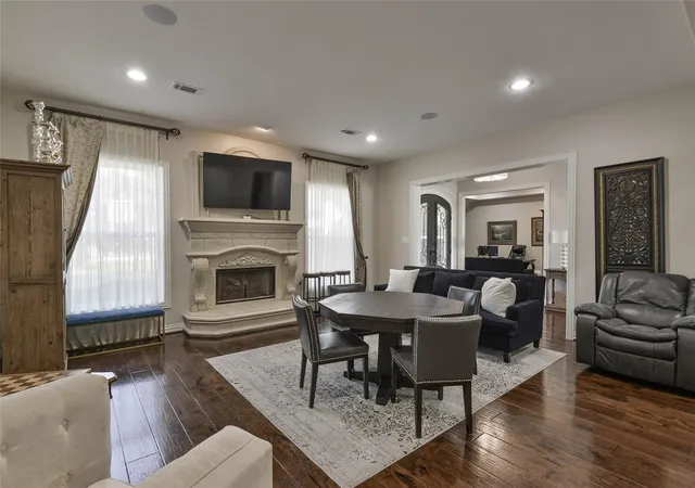 Photo 4 of Sale Pending at 7815 Lake Mist Ct, Humble, TX 77346 | MLS# 50846196 | Listing updated on 2026-09-18