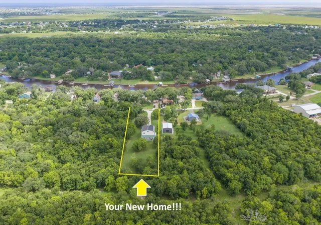 Homes for sale in Sargent, TX | 1628 Private Road 652, Sargent, TX 77414 | MLS# 88860066