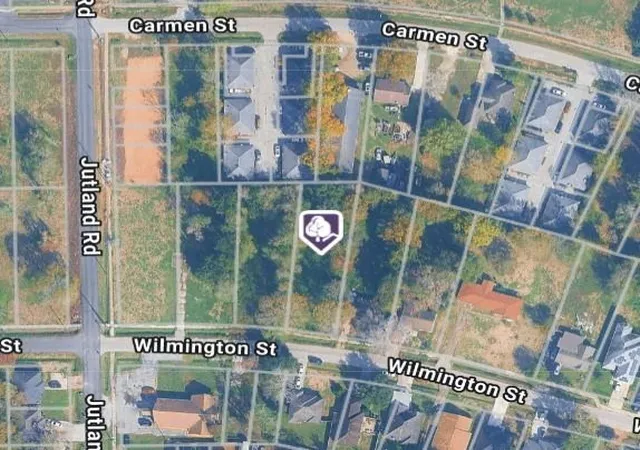 Photo 2 of Sale Pending at 5007 Wilmington St, Houston, TX 77033 | MLS# 73081968 | Listing updated on 2026-08-24