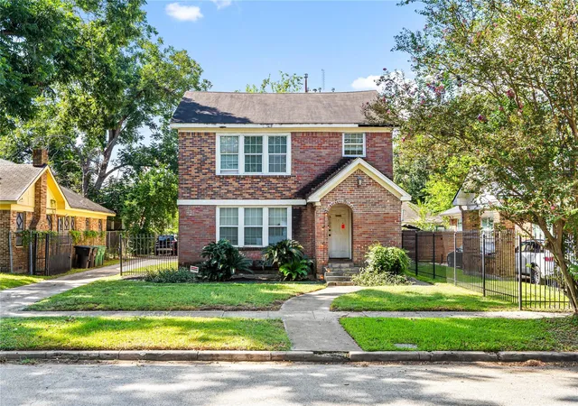 1st image of 3102 Isabella St, Houston, TX 77004 | MLS# 68952362