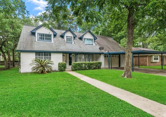 Photo 2 of Single family home for sale at 1013 Stevens Ave, Conroe, TX 77301 | MLS# 95715950 | Listing updated on 2026-09-14