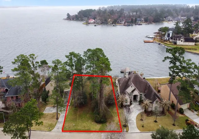 1st image of 11823 Thoreau Dr, Montgomery, TX 77356 | MLS# 77392526