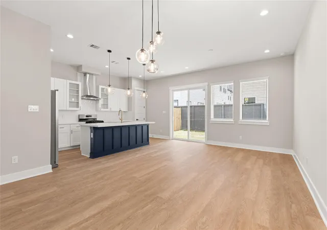 2nd image of 5925 5927 Wheatley St, Houston, TX 77091 | MLS# 27838957