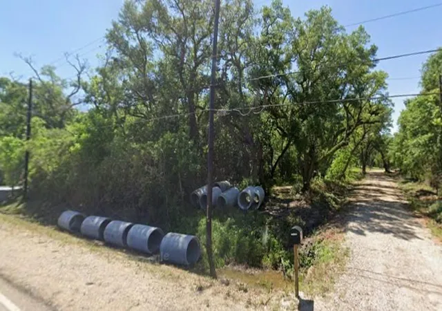 6th image of 4859 County Road 288, Angleton, TX 77515 | MLS# 23176520