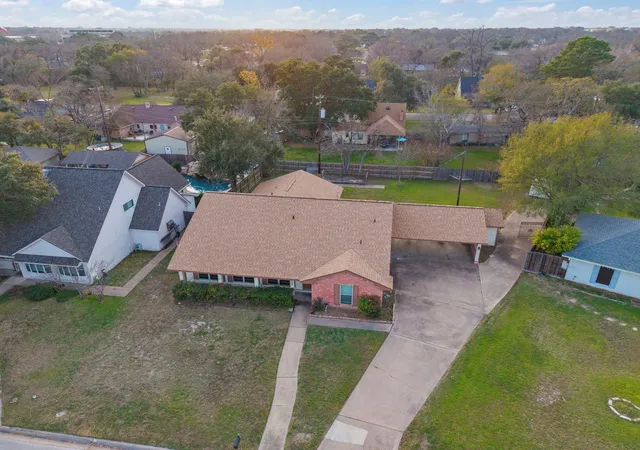 2nd image of 2606 Melba Cir, Bryan, TX 77802 | MLS# 12899439