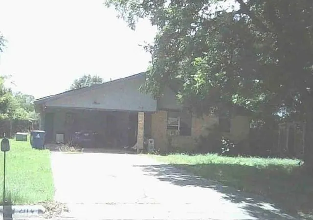 1st image of 204 Circle Dr, Winters, TX 79567 | MLS# 36213090