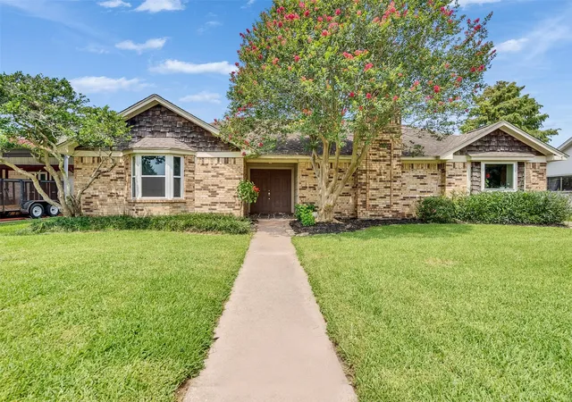 Homes for sale in La Porte, TX | 213 Valley Brook Dr, La Porte, TX 77571 | MLS# 45374755