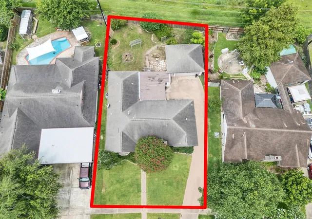 Homes for sale in La Porte, TX | 213 Valley Brook Dr, La Porte, TX 77571 | MLS# 45374755