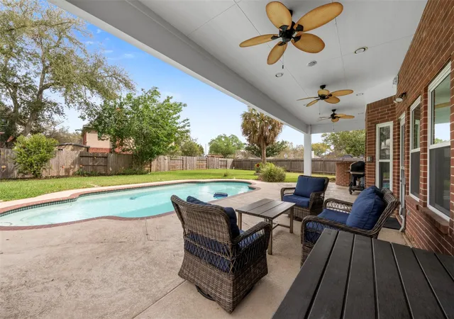 2nd image of 2602 Hampton Springs Dr, Seabrook, TX 77586 | MLS# 82842546