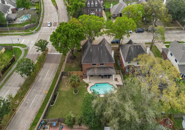 3rd image of 2602 Hampton Springs Dr, Seabrook, TX 77586 | MLS# 82842546