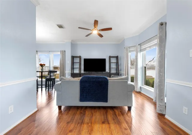 5th image of 2602 Hampton Springs Dr, Seabrook, TX 77586 | MLS# 82842546