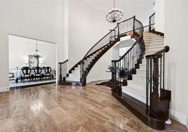 Photo 4 of Sale Pending at 10227 Grape Crk Grv Ln, Cypress, TX 77433 | MLS# 8535493 | Listing updated on 2026-08-31