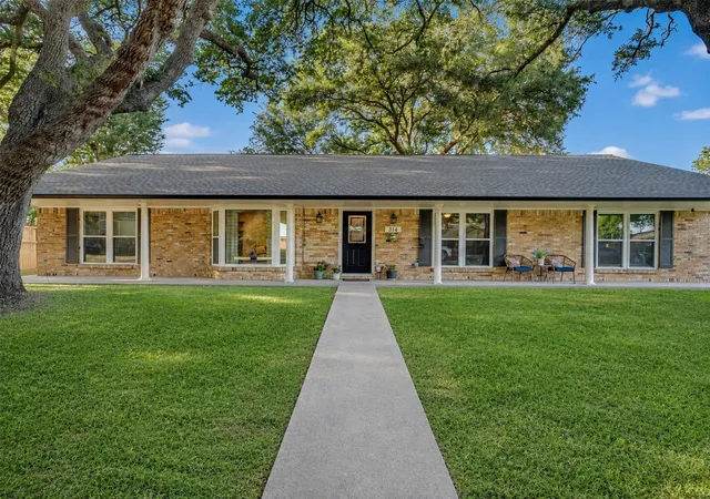 Photo 1 of Single family home for sale at 314 Coke Ln, Alvin, TX 77511 | MLS# 70004214 | Listing updated on 2026-09-17