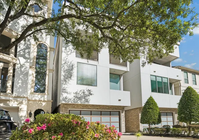 Photo 2 of Single family home for sale at 6504 Rodrigo St #B, Houston, TX 77007 | MLS# 95156632 | Listing updated on 2026-09-17