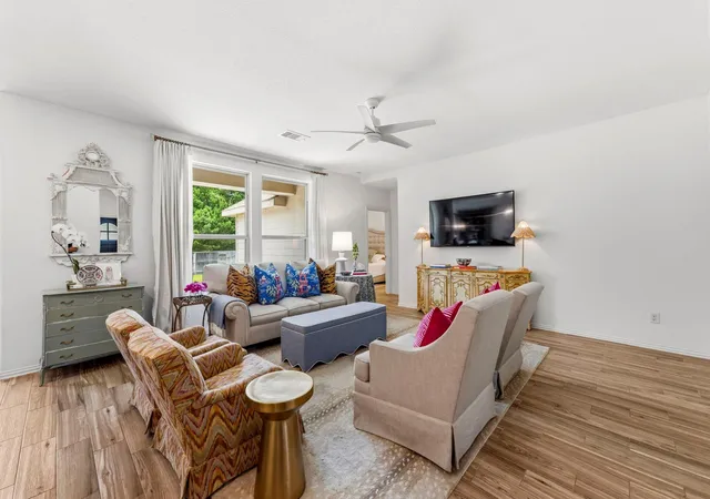 Photo 2 of Single family home for sale at 209 Emory Birch Dr, Montgomery, TX 77316 | MLS# 94741849 | Listing updated on 2026-08-02