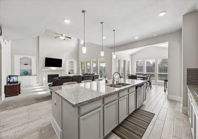 4th image of 30807 Barred Owl Wy, Brookshire, TX 77423 | MLS# 60206222