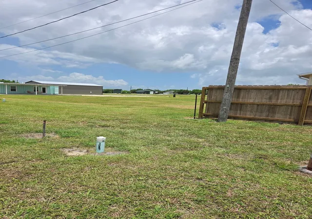 4th image of 1202 W Dallas, Seadrift, TX 77983 | MLS# 98214715