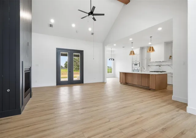 Photo 3 of Single family home for sale at 467 Springfield Trl, Angleton, TX 77515 | MLS# 89797318 | Listing updated on 2026-04-28