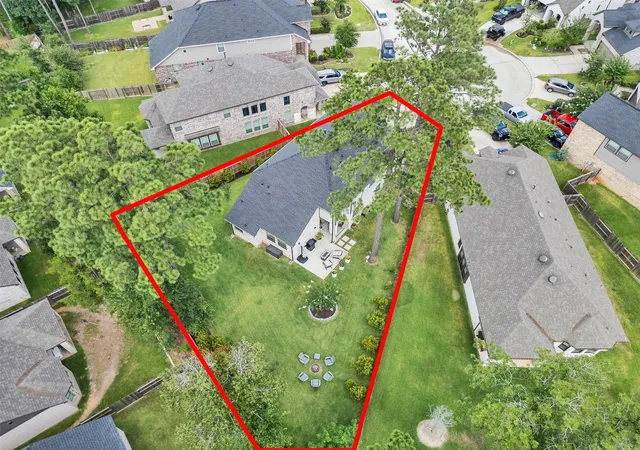 Photo 3 of Single family home for sale at 407 Soapberry Tree Ct, Willis, TX 77318 | MLS# 61481570 | Listing updated on 2026-10-08