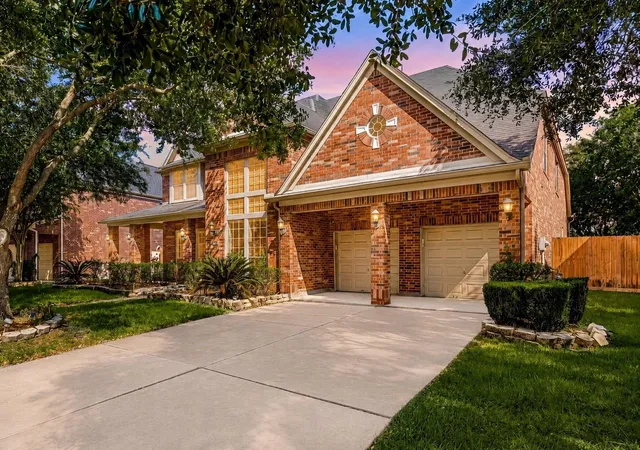 Photo 3 of Single family home for sale at 1706 Lake Charlotte Ln, Richmond, TX 77406 | MLS# 69364822 | Listing updated on 2026-09-04