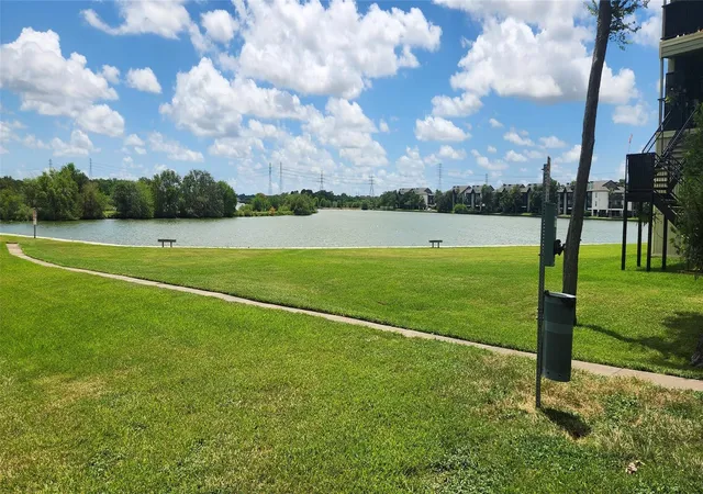 2nd image of 18800 Egret Bay Blvd, Houston, TX 77058