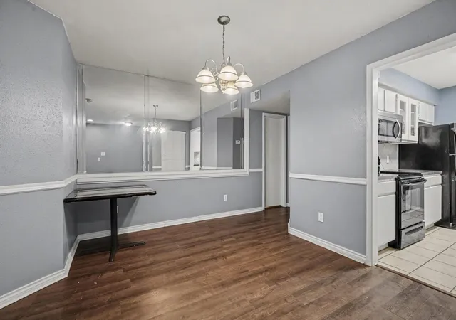 5th image of 18800 Egret Bay Blvd #1603, Houston, TX 77058 | MLS# 50544314